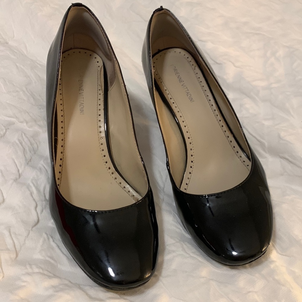 Adrienne Vittadini AV-Kernal black patent heel 9.5M